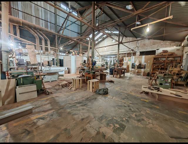 1,850M² WAREHOUSE FOR SALE IN BOOYSENS RESERVE
